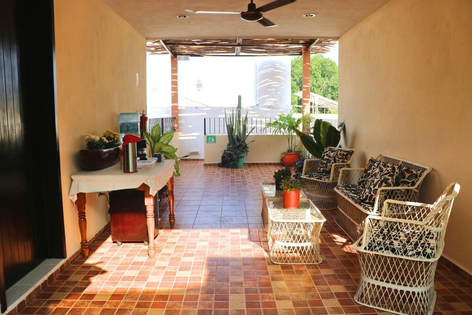 Hotel Casa Pellegrin Merida Exterior photo