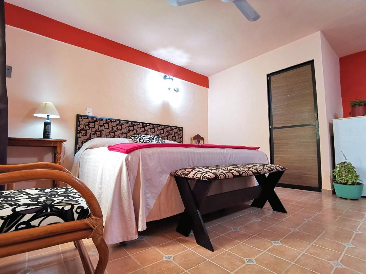 Hotel Casa Pellegrin Merida Exterior photo